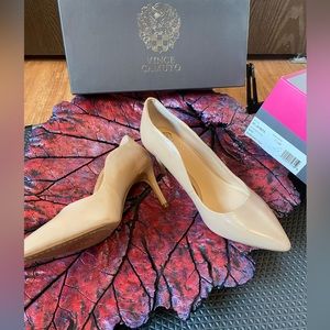 Vince Camuto nude heels 7.5 jaynita